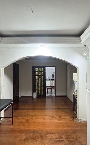 Casa para alugar com 210m², 4 quartos e 2 vagas Casa para alugar com 210m², 4 quartos e 2 vagasSala