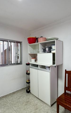Casa para alugar com 210m², 4 quartos e 2 vagas Casa para alugar com 210m², 4 quartos e 2 vagasDespensa