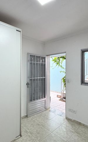 Casa para alugar com 210m², 4 quartos e 2 vagas Casa para alugar com 210m², 4 quartos e 2 vagasDespensa
