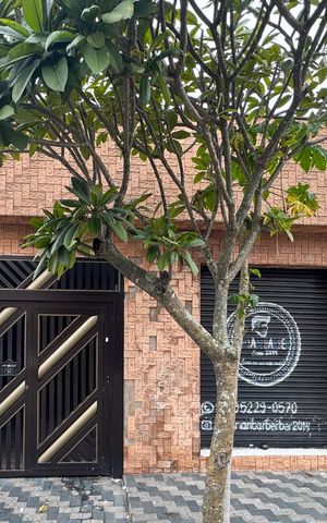 Casa para alugar com 210m², 4 quartos e 2 vagas Casa para alugar com 210m², 4 quartos e 2 vagasFachada