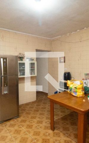Casa para alugar com 210m², 3 quartos e 4 vagas