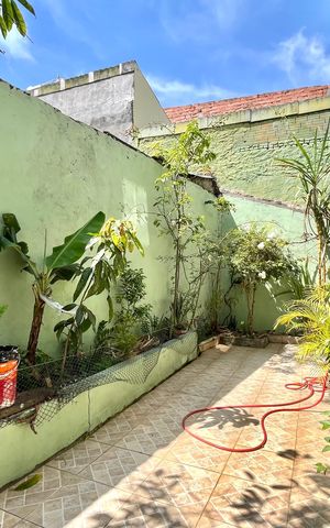 Casa para alugar com 144m², 3 quartos e 2 vagasQuintal
