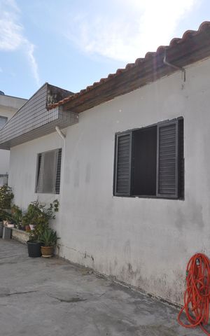 Casa à venda com 364m², 7 quartos e 5 vagasAspecto geral das duas residências