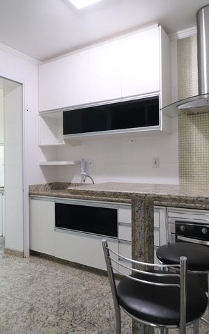 Apartamento para alugar com 106m², 3 quartos e 2 vagasCozinha