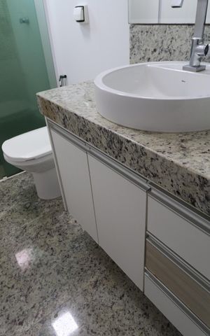 Apartamento para alugar com 106m², 3 quartos e 2 vagasBanheiro do Quarto 2