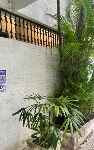 Apartamento à venda com 79m², 2 quartos e sem vaga Apartamento à venda com 79m², 2 quartos e sem vagaFachada