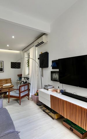 Apartamento à venda com 79m², 2 quartos e sem vaga Apartamento à venda com 79m², 2 quartos e sem vagaSala