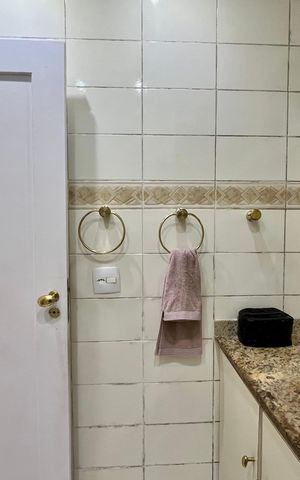 Apartamento à venda com 79m², 2 quartos e sem vaga Apartamento à venda com 79m², 2 quartos e sem vagaBanheiro