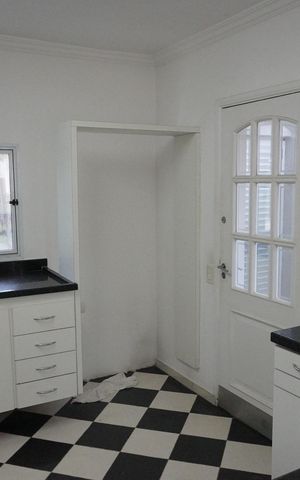 Casa de condomínio para alugar com 350m², 3 quartos e 5 vagasCozinha