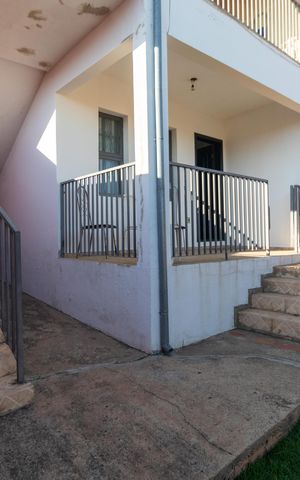 Casa à venda com 360m², 4 quartos e 2 vagas Casa à venda com 360m², 4 quartos e 2 vagasQuintal