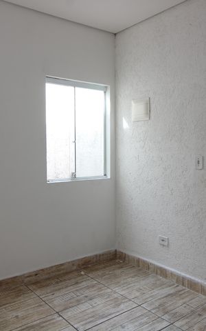 Casa para alugar com 37m², 1 quarto e sem vagaquarto 
