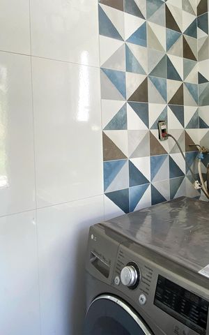 Casa de condomínio à venda com 350m², 4 quartos e 5 vagas Casa de condomínio à venda com 350m², 4 quartos e 5 vagasÁrea de Serviço
