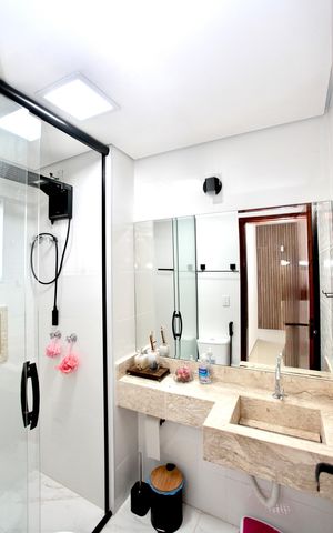 Casa à venda com 160m², 3 quartos e 2 vagas Casa à venda com 160m², 3 quartos e 2 vagasBanheiro Social