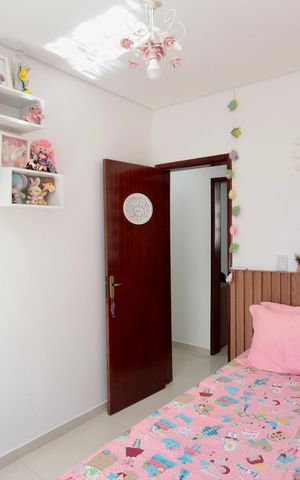 Casa à venda com 160m², 3 quartos e 2 vagas Casa à venda com 160m², 3 quartos e 2 vagasQuarto 1