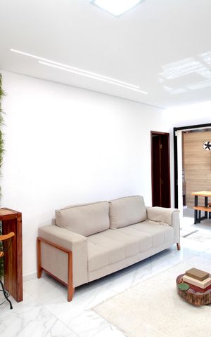 Casa à venda com 160m², 3 quartos e 2 vagas Casa à venda com 160m², 3 quartos e 2 vagasSala