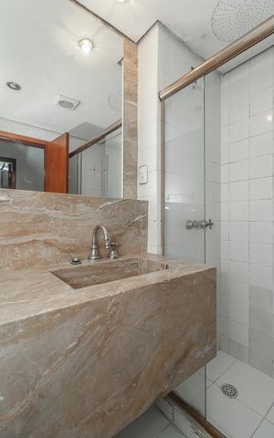Apartamento para alugar com 130m², 2 quartos e 2 vagas Apartamento para alugar com 130m², 2 quartos e 2 vagasBanheiro