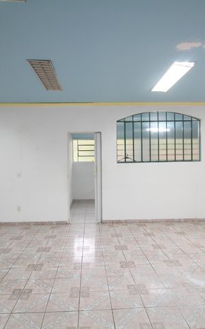 Casa para alugar com 130m², 1 quarto e 1 vagaSala