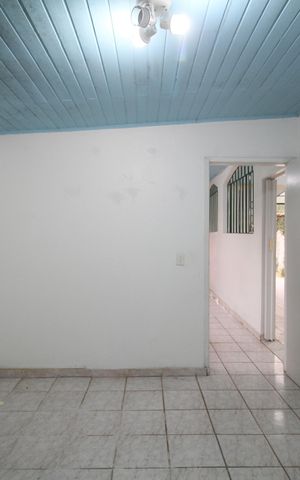 Casa para alugar com 130m², 1 quarto e 1 vagaQuarto