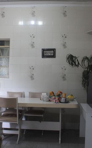 Casa à venda com 400m², 2 quartos e 6 vagasCozinha