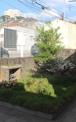Casa à venda com 400m², 2 quartos e 6 vagasJardim