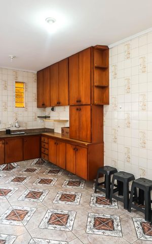 Casa à venda com 226m², 3 quartos e 2 vagasCozinha