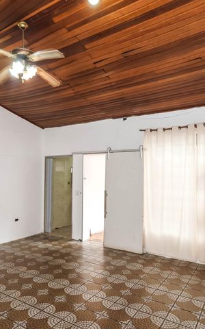Casa à venda com 226m², 3 quartos e 2 vagasEdícula