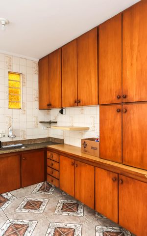 Casa à venda com 226m², 3 quartos e 2 vagasCozinha