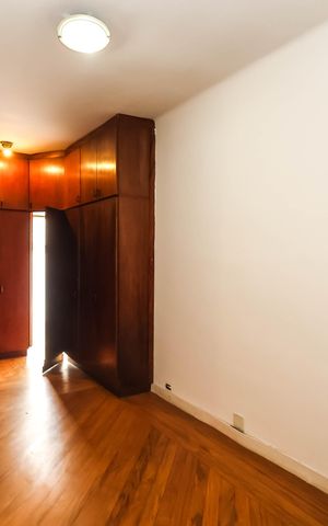 Casa à venda com 226m², 3 quartos e 2 vagasQuarto 3