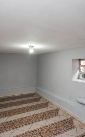 Casa à venda com 226m², 3 quartos e 2 vagasPorão