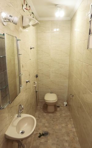 Casa à venda com 226m², 3 quartos e 2 vagasBanheiro da Edícula