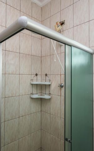 Casa à venda com 226m², 3 quartos e 2 vagasBanheiro Social