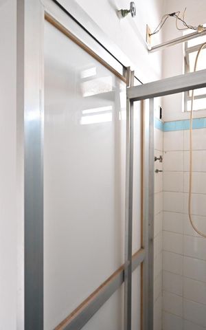 Casa à venda com 220m², 3 quartos e 6 vagas Casa à venda com 220m², 3 quartos e 6 vagasBanheiro da Suíte