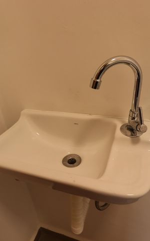 Apartamento para alugar com 83m², 2 quartos e 3 vagasLavabo 1 - Pia