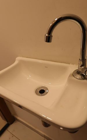 Apartamento para alugar com 83m², 2 quartos e 3 vagasLavabo 1 - Pia