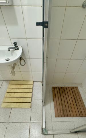 Casa à venda com 280m², 5 quartos e 2 vagas Casa à venda com 280m², 5 quartos e 2 vagasBanheiro 3