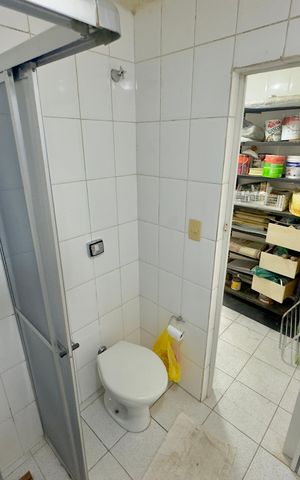 Casa à venda com 280m², 5 quartos e 2 vagas Casa à venda com 280m², 5 quartos e 2 vagasBanheiro 3