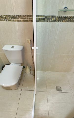 Casa à venda com 280m², 5 quartos e 2 vagas Casa à venda com 280m², 5 quartos e 2 vagasBanheiro 6