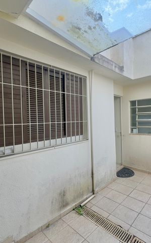 Casa à venda com 280m², 5 quartos e 2 vagas Casa à venda com 280m², 5 quartos e 2 vagasQuintal