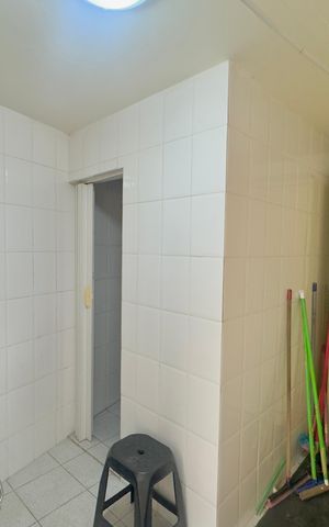 Casa à venda com 280m², 5 quartos e 2 vagas Casa à venda com 280m², 5 quartos e 2 vagasÁrea de Serviço