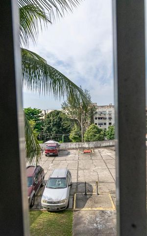 Apartamento à venda com 60m², 2 quartos e 3 vagas Apartamento à venda com 60m², 2 quartos e 3 vagasVista da Área de Serviço