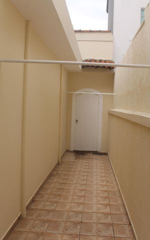 Casa para alugar com 180m², 3 quartos e 5 vagasQuintal