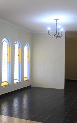 Casa para alugar com 180m², 3 quartos e 5 vagasSala