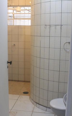 Casa para alugar com 180m², 3 quartos e 5 vagasBanheiro Social