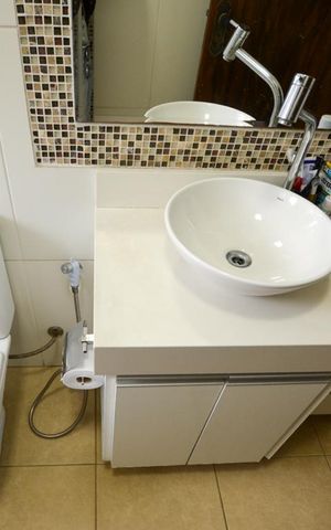 Casa para alugar com 147m², 4 quartos e 2 vagas Casa para alugar com 147m², 4 quartos e 2 vagasBANHEIRO