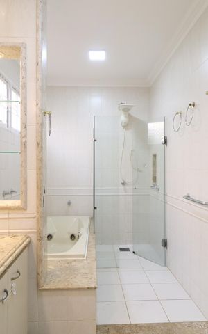 Casa para alugar com 216m², 4 quartos e 2 vagasBanheiro do Quarto 4