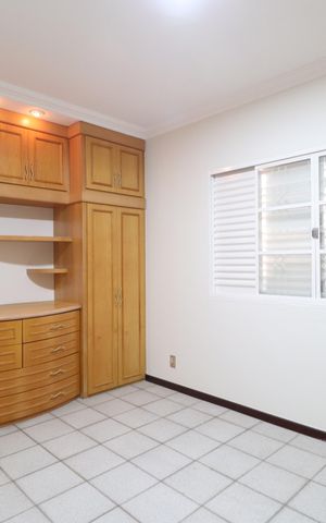 Casa para alugar com 216m², 4 quartos e 2 vagasQuarto 3