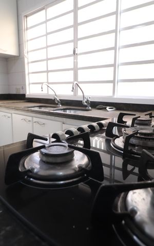 Casa para alugar com 216m², 4 quartos e 2 vagasCozinha