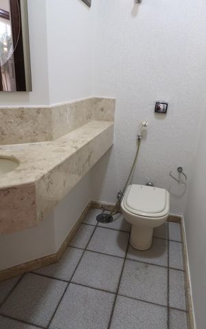 Casa para alugar com 216m², 4 quartos e 2 vagasBanheiro do Quarto 4