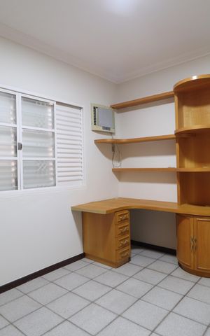 Casa para alugar com 216m², 4 quartos e 2 vagasQuarto 3