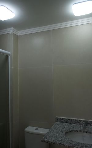 Apartamento para alugar com 70m², 3 quartos e 1 vaga Apartamento para alugar com 70m², 3 quartos e 1 vagaBanheiro da Suíte